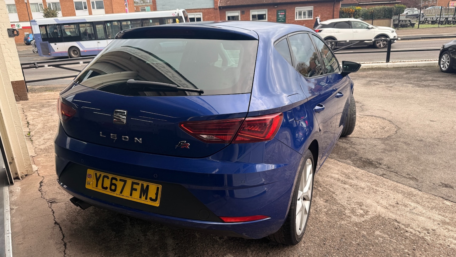Used SEAT Leon 2017 for sale - 76492497: Photo 2