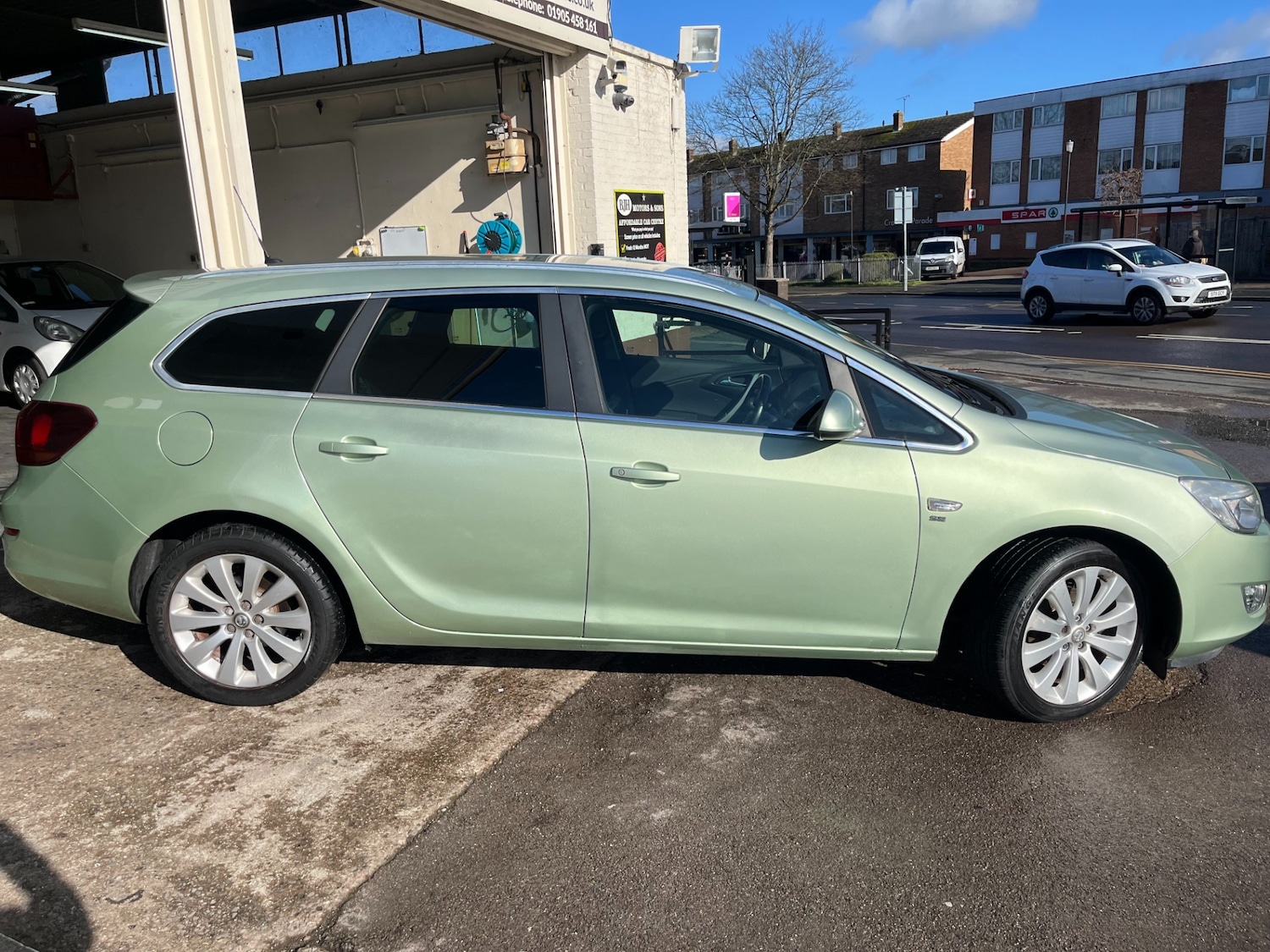 Used Vauxhall Astra 2011 for sale - 77567866: Photo 3