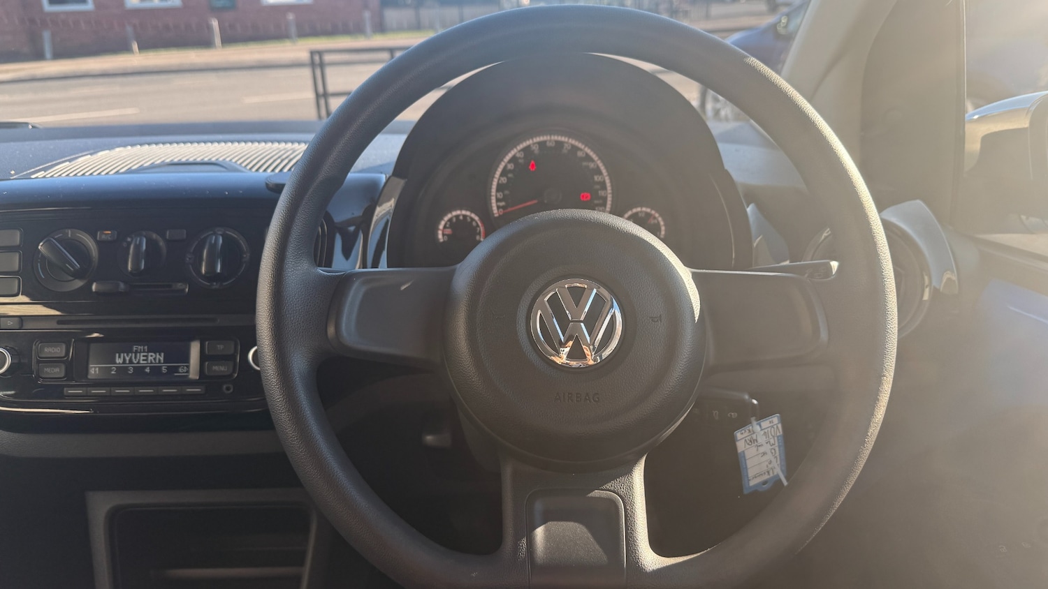Used Volkswagen up! 2014 for sale - 76651102: Photo 8