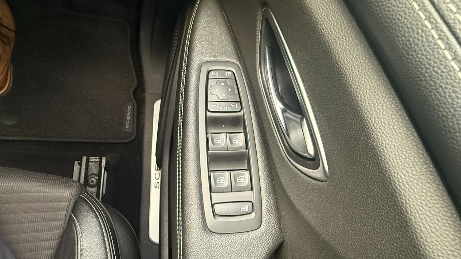 Used Renault Scenic 2017 for sale - 76374325: Photo 10