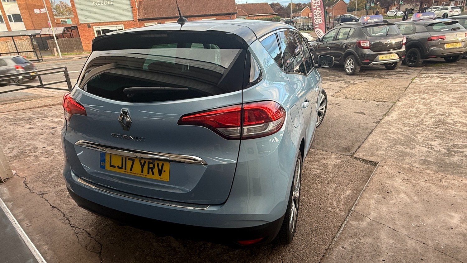 Used Renault Scenic 2017 for sale - 76374325: Photo 3
