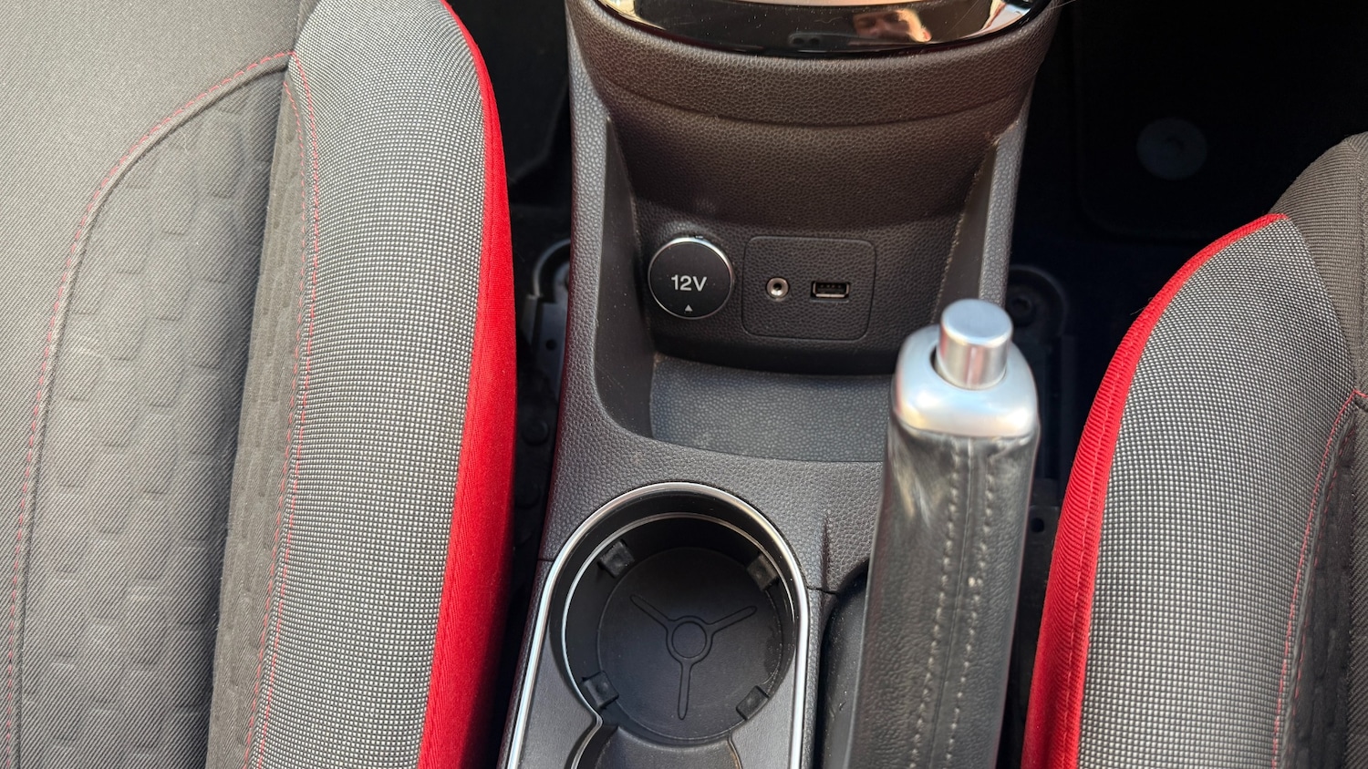 Used Ford Fiesta 2015 for sale - 76404890: Photo 11