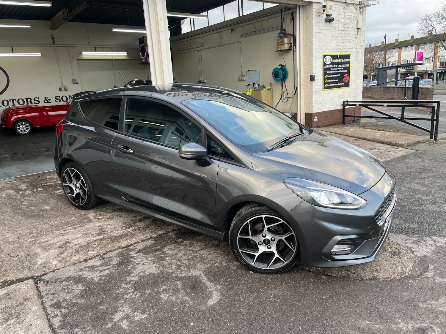 Used Ford Fiesta 2019 for sale - 77339637: Photo 2