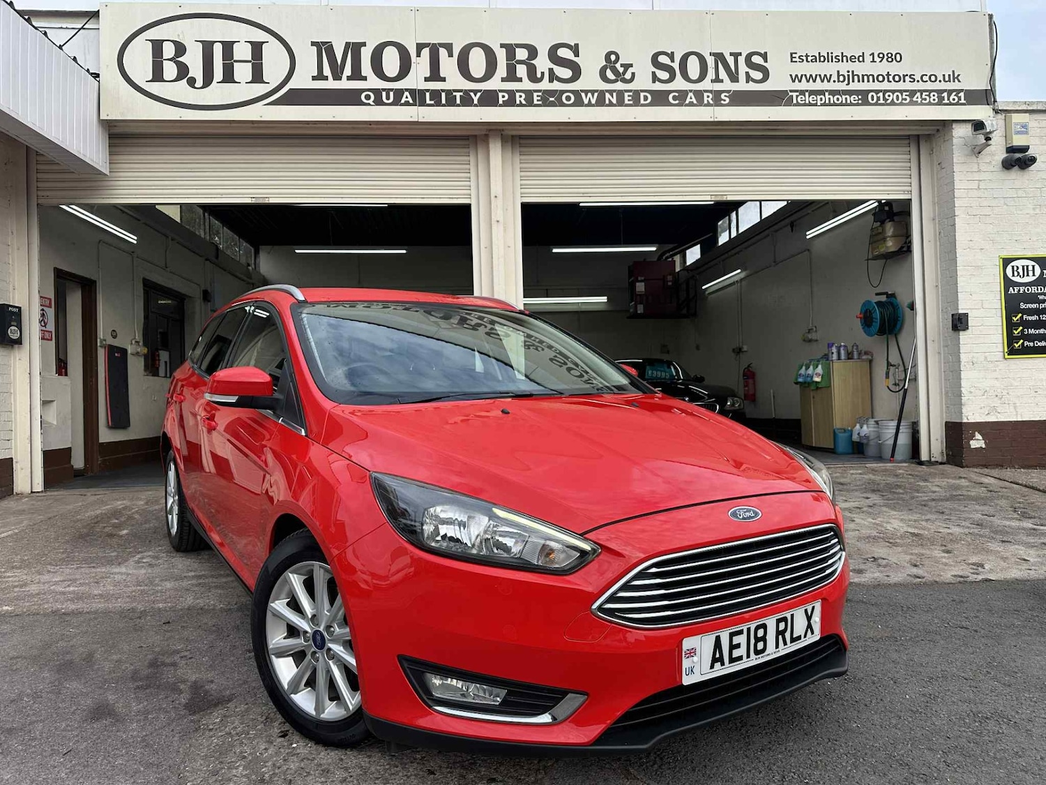 Used Ford Focus 2018 for sale - 76130929: Photo 1