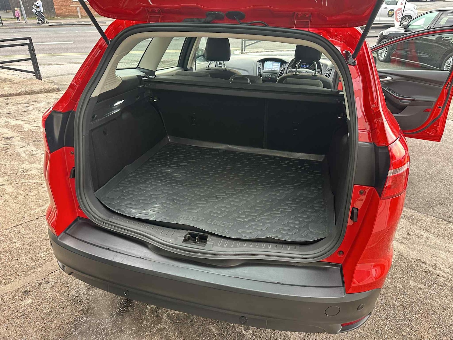 Used Ford Focus 2018 for sale - 76130929: Photo 15