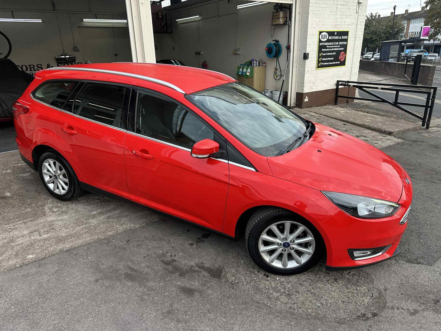 Used Ford Focus 2018 for sale - 76130929: Photo 6