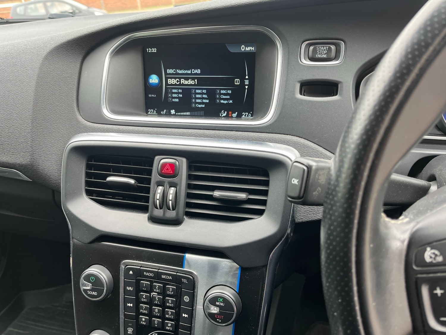 Used Volvo V40 2014 for sale - 77902582: Photo 11