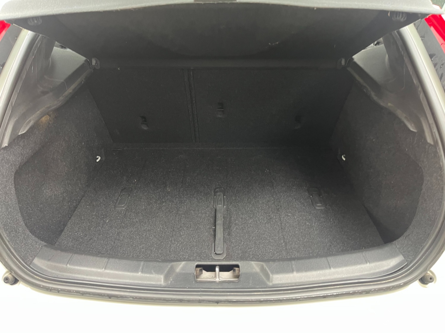 Used Volvo V40 2014 for sale - 77902582: Photo 15