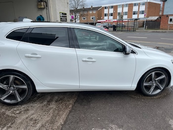 Used Volvo V40 2014 for sale - 77902582: Photo