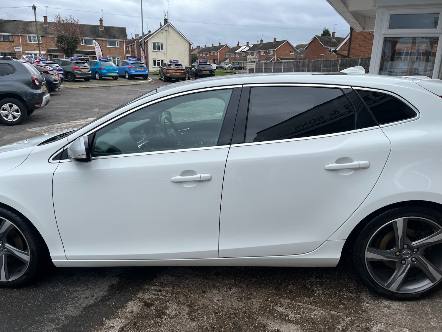 Used Volvo V40 2014 for sale - 77902582: Photo 7