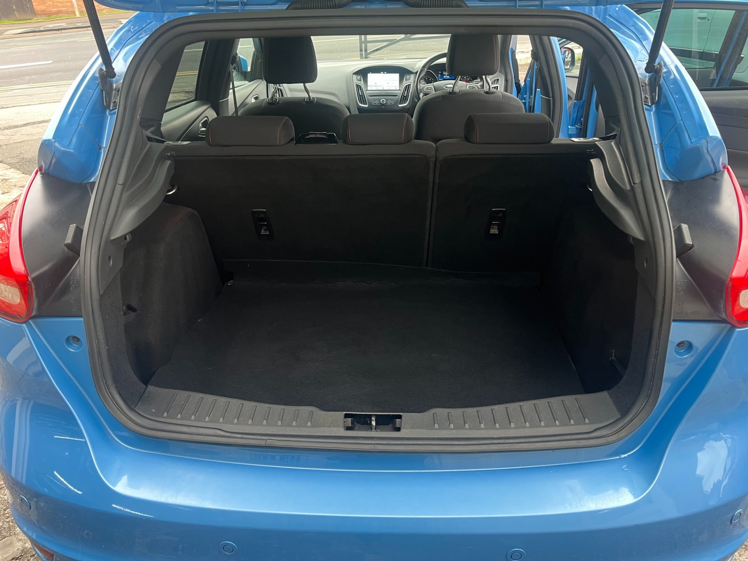 Used Ford Focus 2018 for sale - 78041905: Photo 15