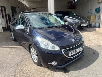 Used Peugeot 208 2014 for sale - 79100102: Photo
