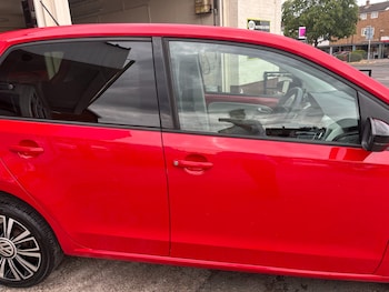 Used Volkswagen up! 2017 for sale - 79340476: Photo