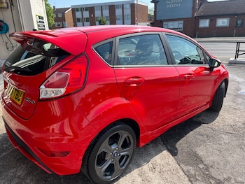 Used Ford Fiesta 2015 for sale - 78452914: Photo