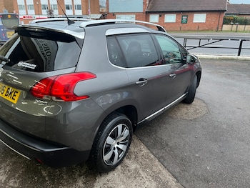 Used Peugeot 2008 2016 for sale - 77274155: Photo