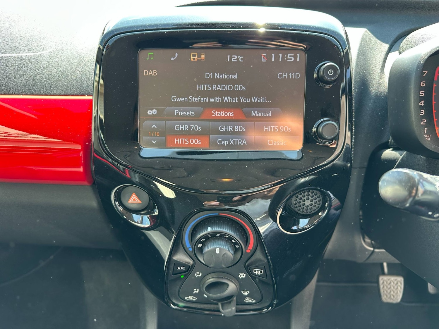 Used Toyota AYGO 2015 for sale - 77392126: Photo 8