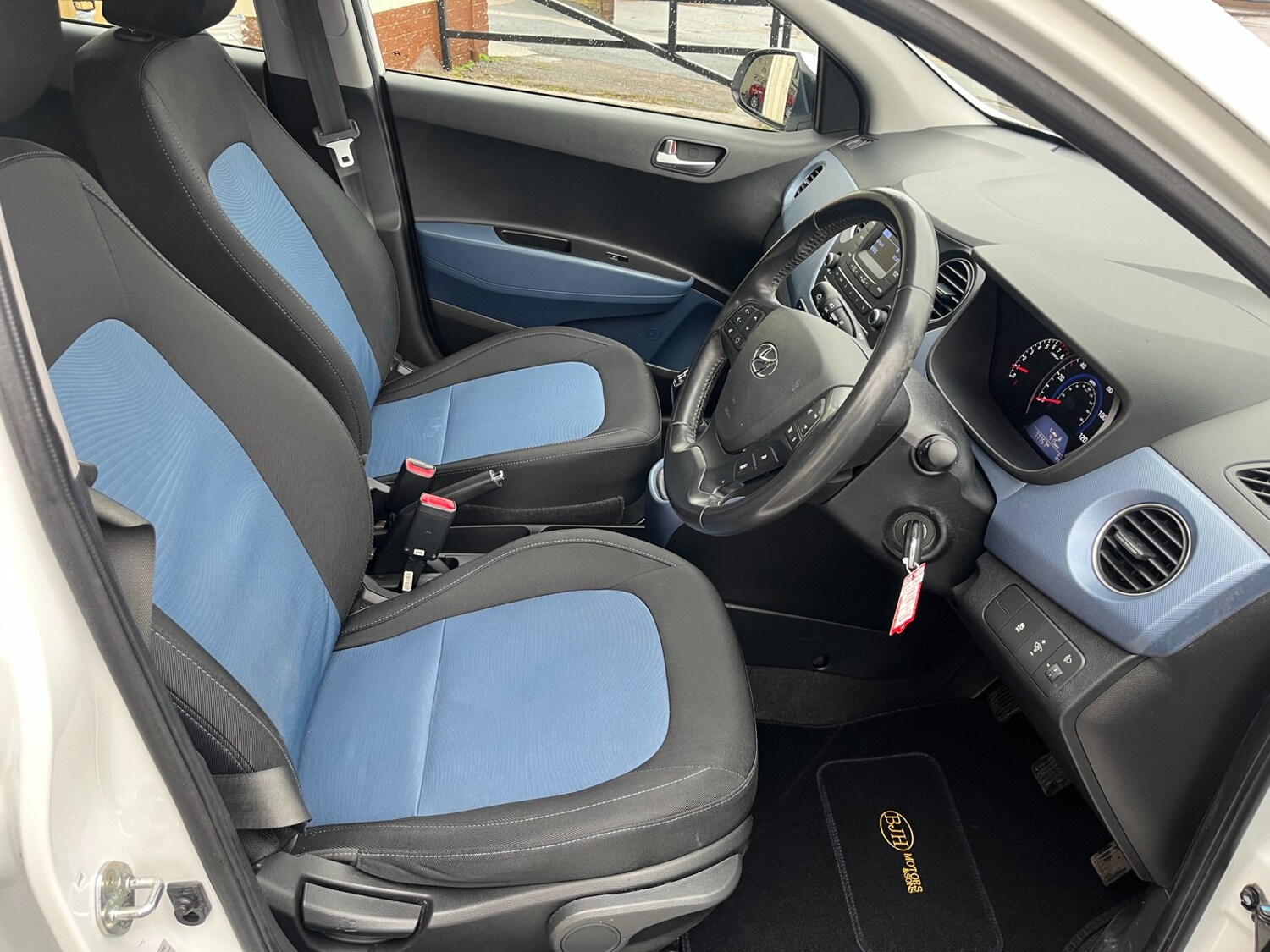 Used Hyundai i10 2015 for sale - 77247909: Photo 12