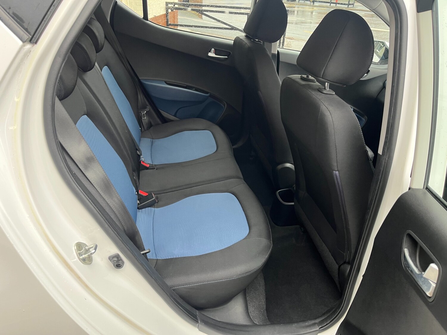 Used Hyundai i10 2015 for sale - 77247909: Photo 13