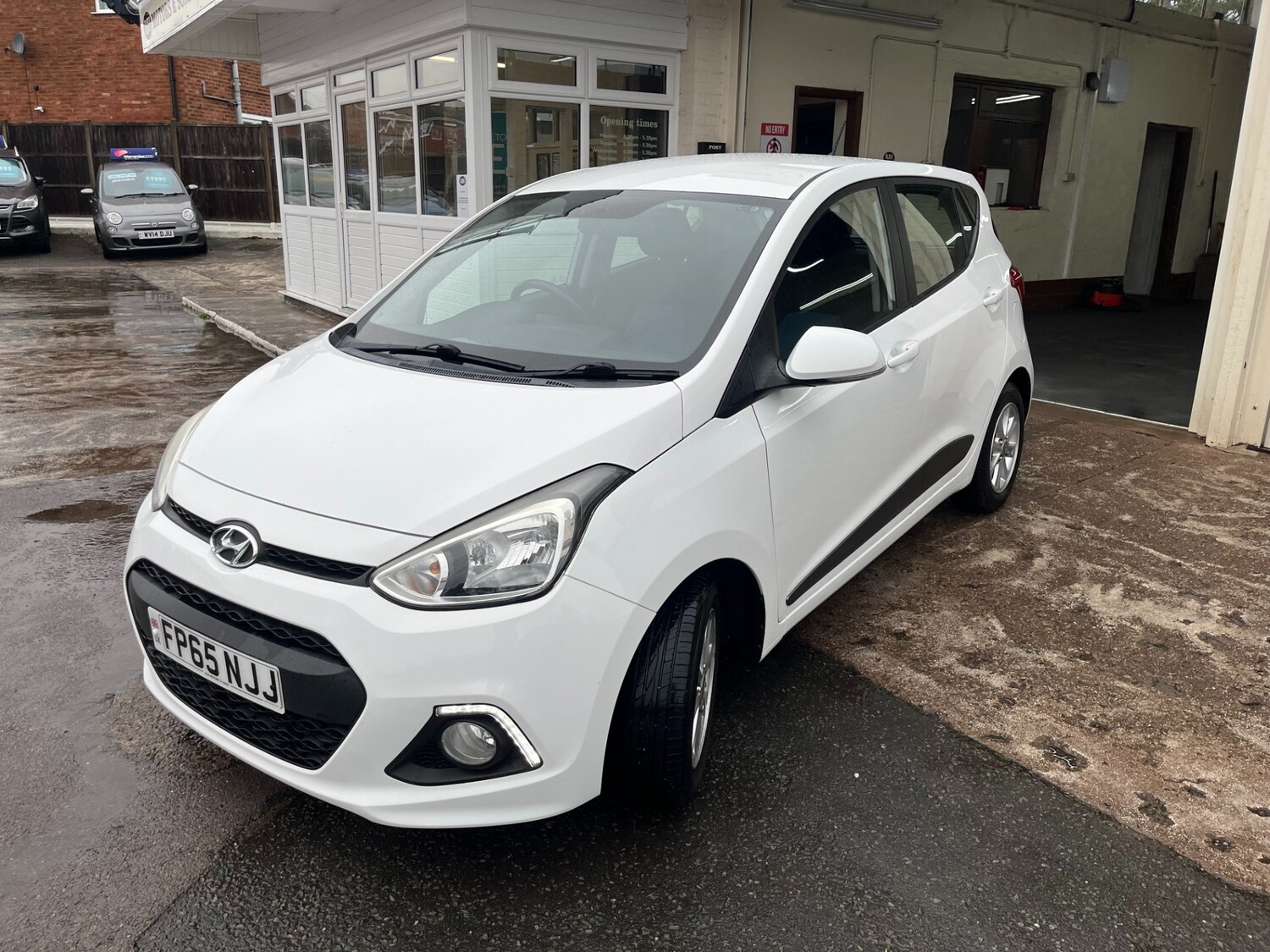 Used Hyundai i10 2015 for sale - 77247909: Photo 7