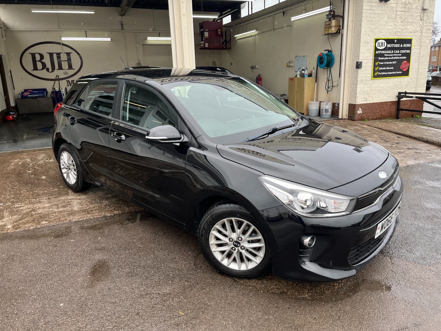 Used Kia Rio 2017 for sale - 77461089: Photo 2