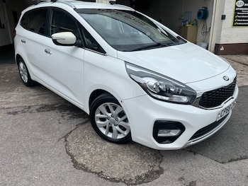 Used Kia Carens 2018 for sale - 78554914: Photo