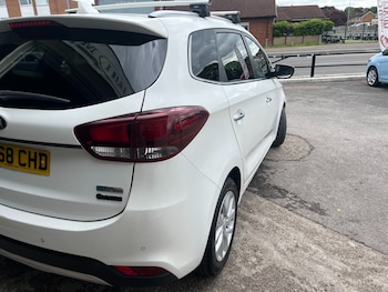 Used Kia Carens 2018 for sale - 78554914: Photo