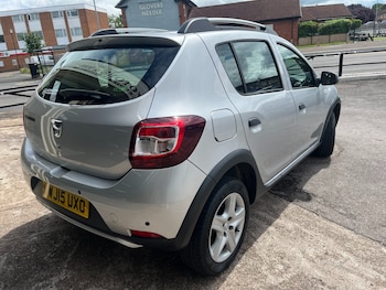Used Dacia Sandero Stepway 2015 for sale - 78961757: Photo