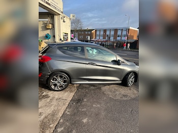 Used Ford Fiesta 2017 for sale - 76948280: Photo