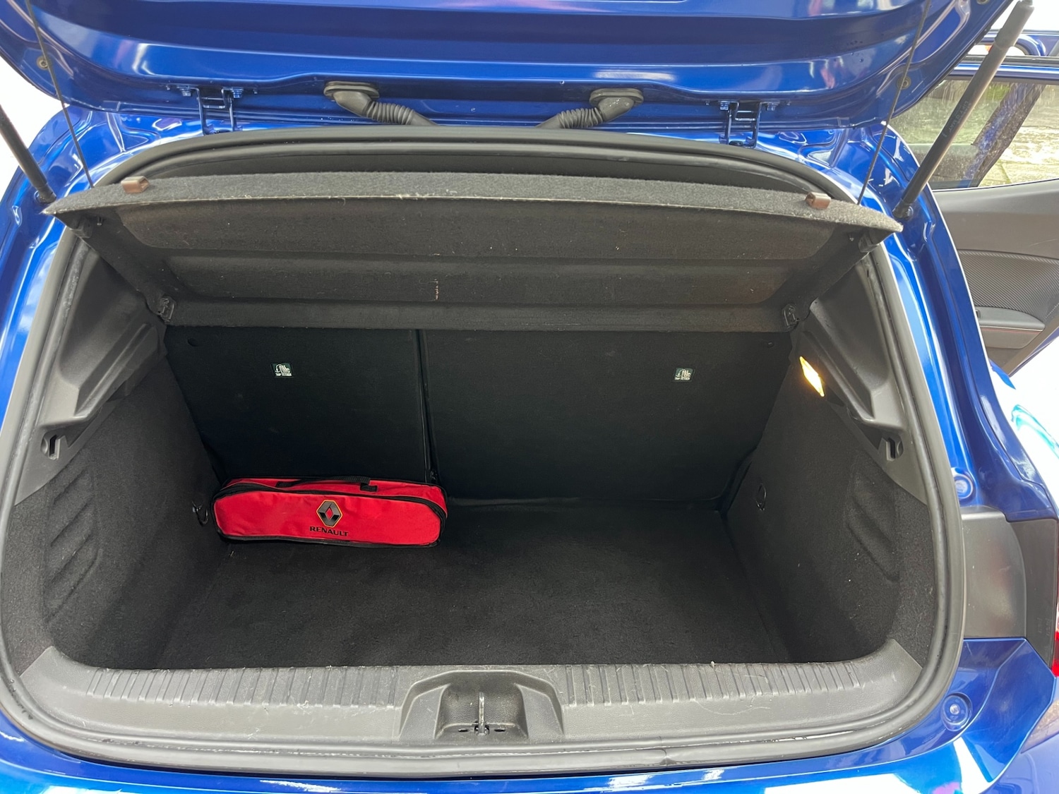 Used Renault Clio 2020 for sale - 77516610: Photo 16