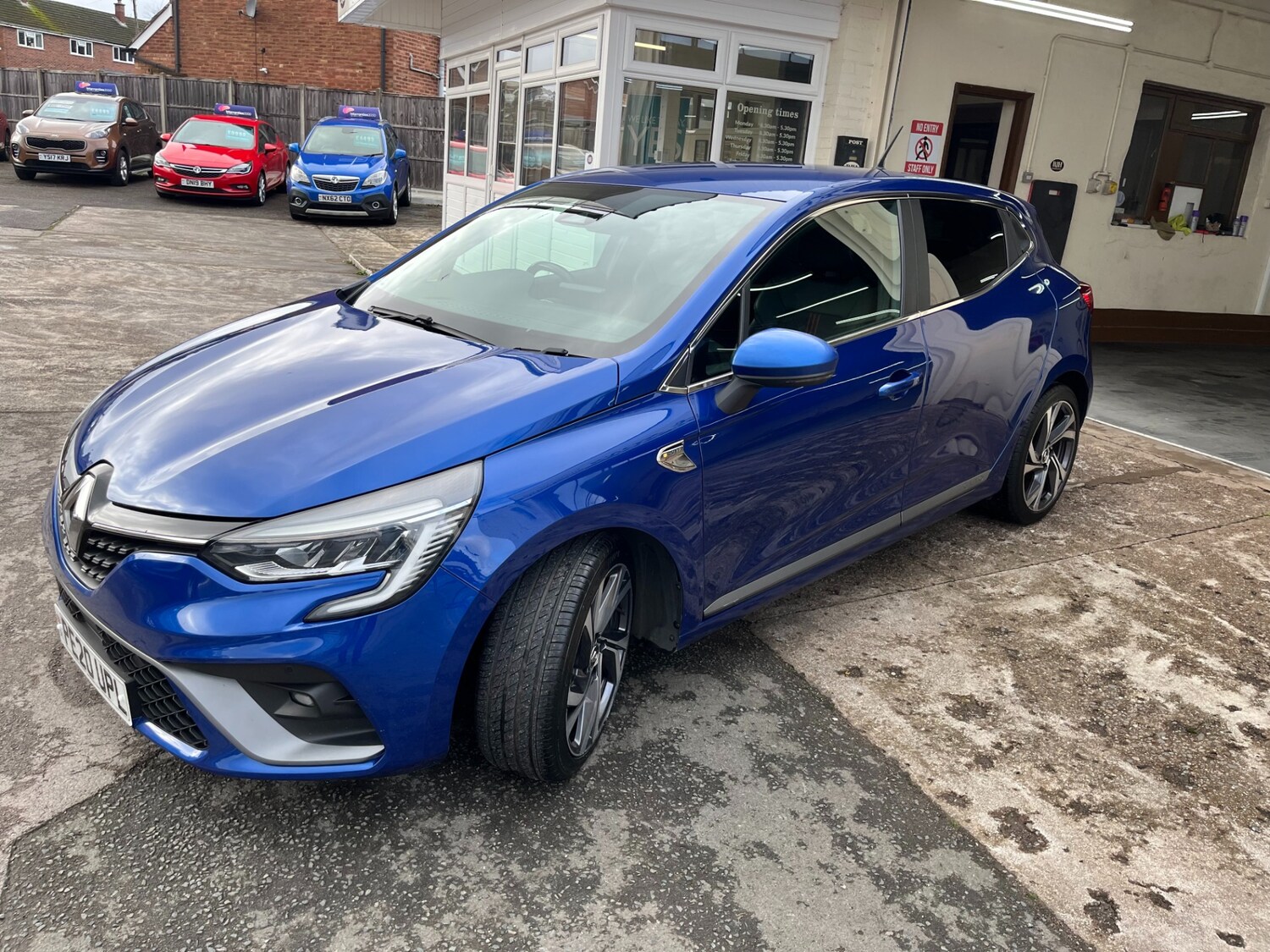 Used Renault Clio 2020 for sale - 77516610: Photo 8
