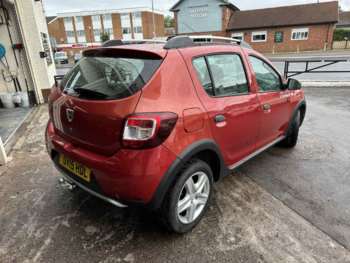 Used Dacia Sandero Stepway 2015 for sale - 75193142: Photo