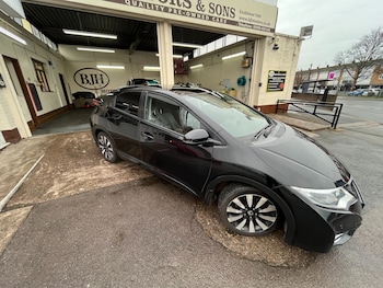 Used Honda Civic 2015 for sale - 76968470: Photo