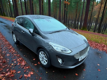 Used Ford Fiesta 2017 for sale - 77584854: Photo