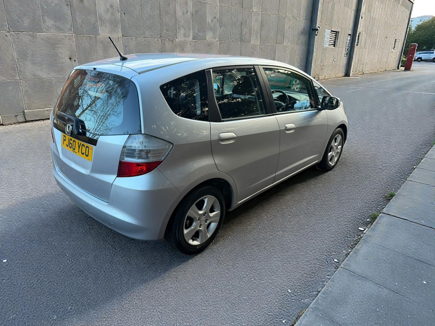 Used Honda Jazz 2011 for sale - 77354090: Photo 12