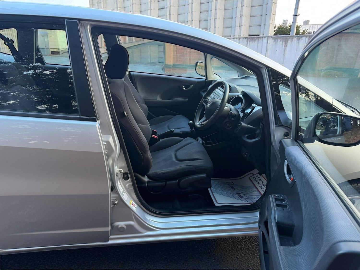 Used Honda Jazz 2011 for sale - 77354090: Photo 17