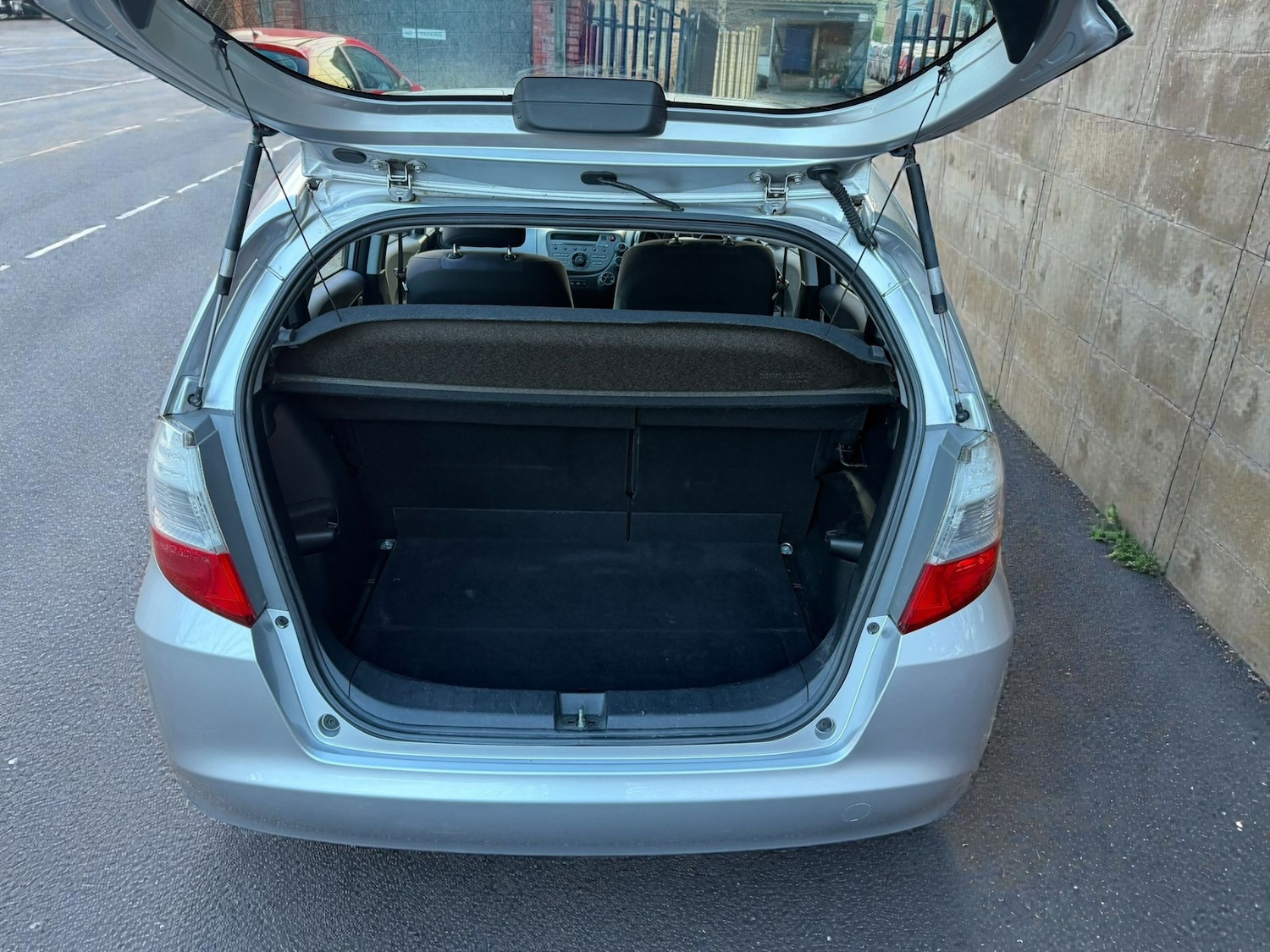 Used Honda Jazz 2011 for sale - 77354090: Photo 22