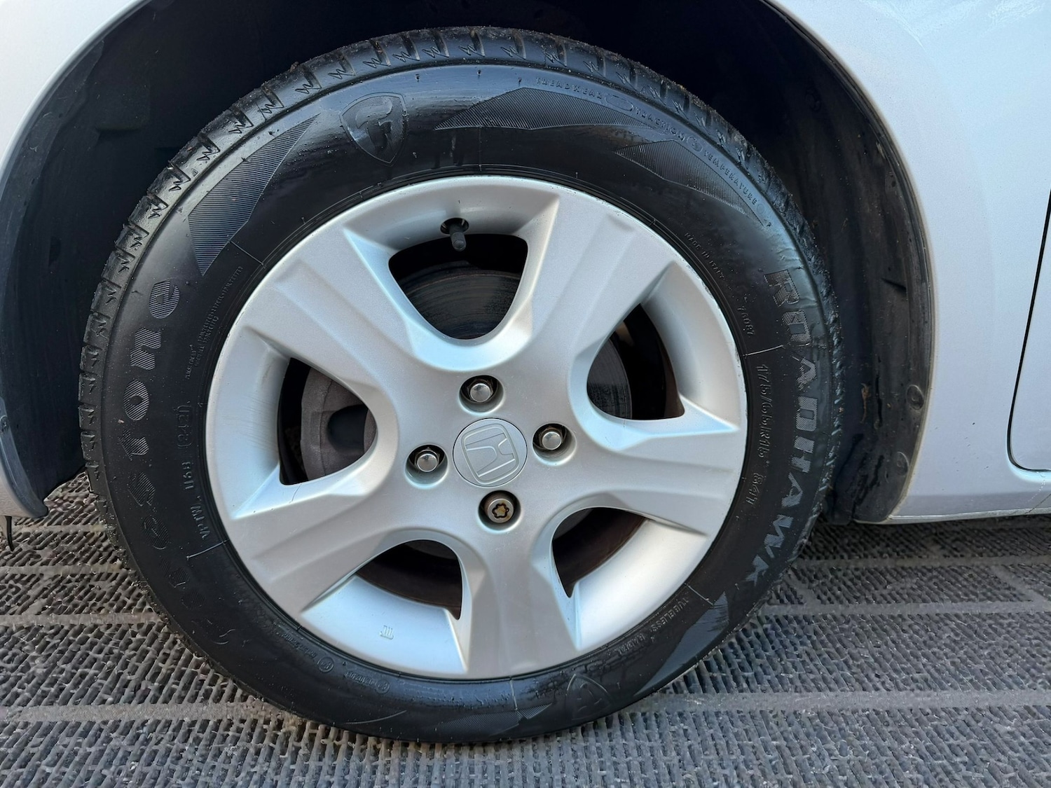 Used Honda Jazz 2011 for sale - 77354090: Photo 27