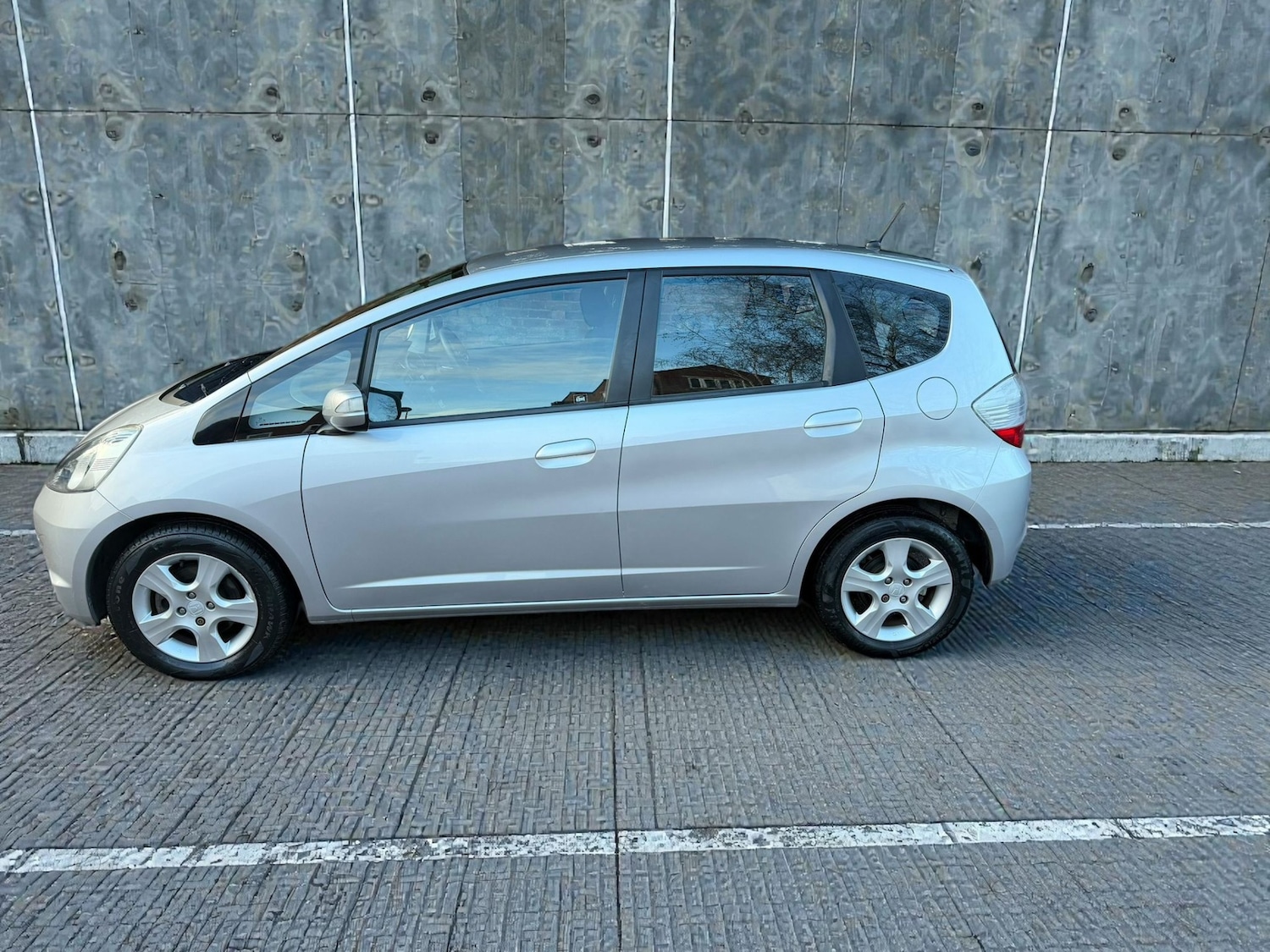 Used Honda Jazz 2011 for sale - 77354090: Photo 6