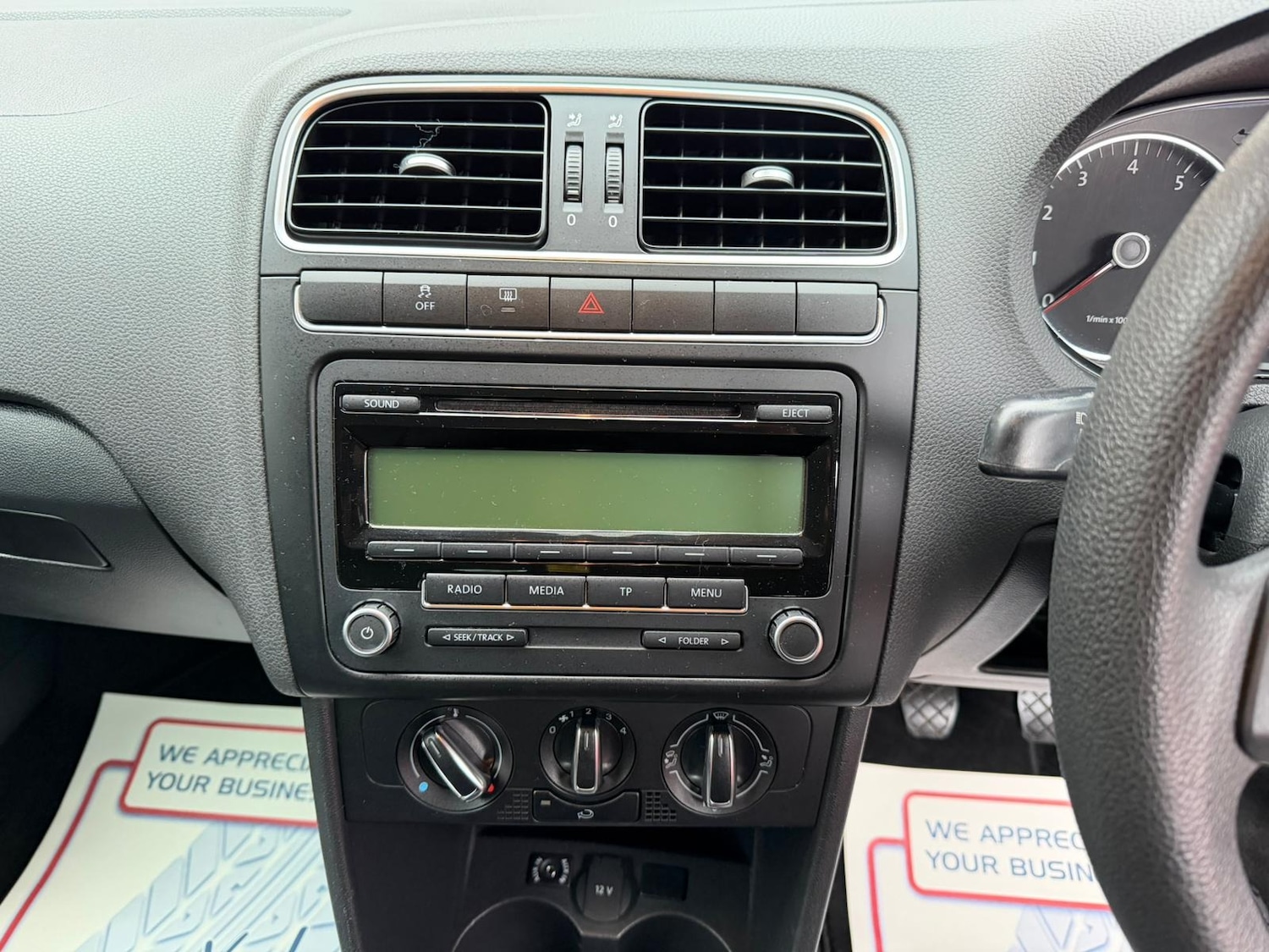 Used Volkswagen Polo 2010 for sale - 77584880: Photo 15