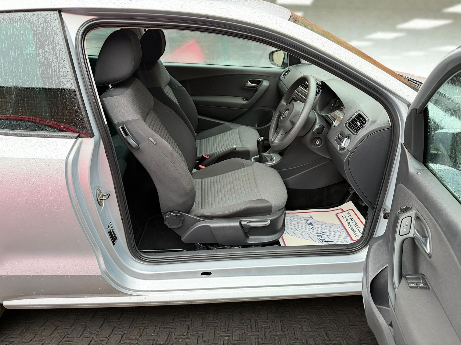 Used Volkswagen Polo 2010 for sale - 77584880: Photo 19