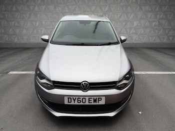 Used Volkswagen Polo 2010 for sale - 77584880: Photo