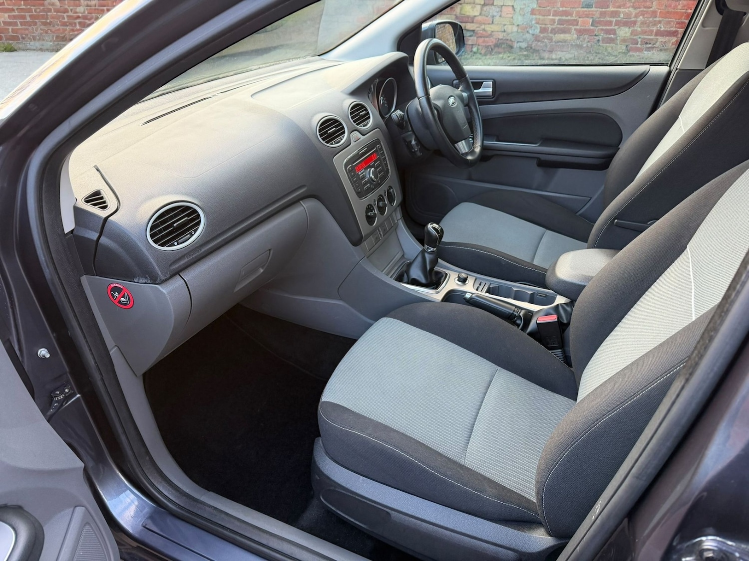 Used Ford Focus 2010 for sale - 77504389: Photo 18