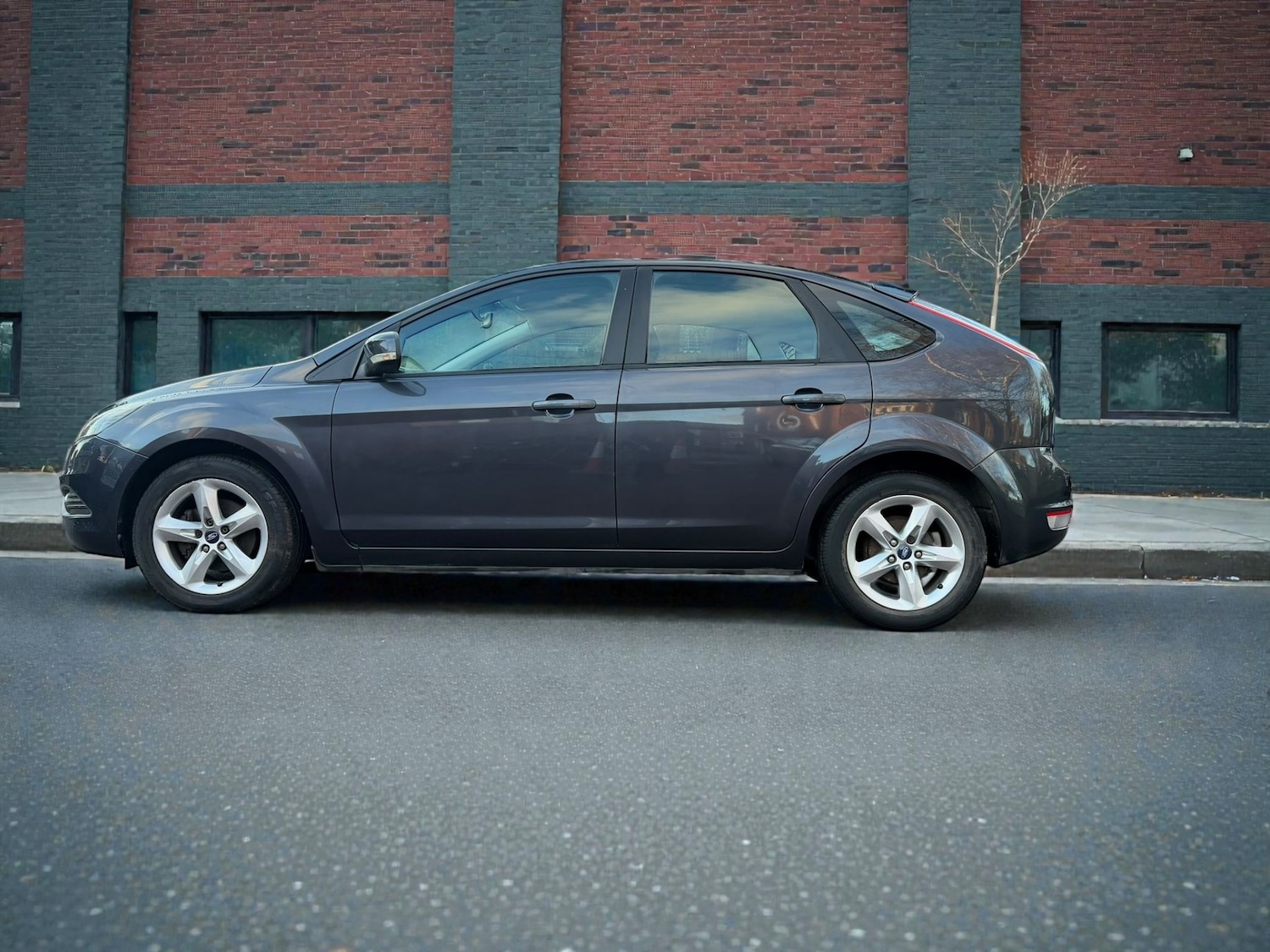 Used Ford Focus 2010 for sale - 77504389: Photo 5
