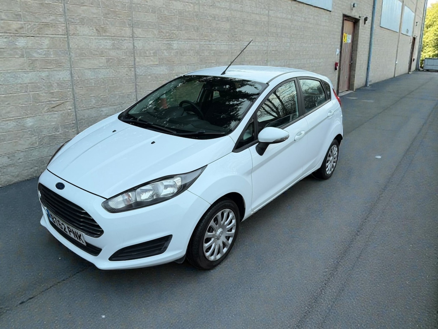 Used Ford Fiesta 2013 for sale - 77385638: Photo 2