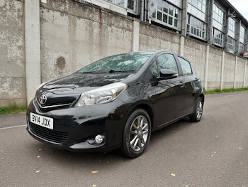 Used Toyota Yaris 2014 for sale - 77504346: Photo