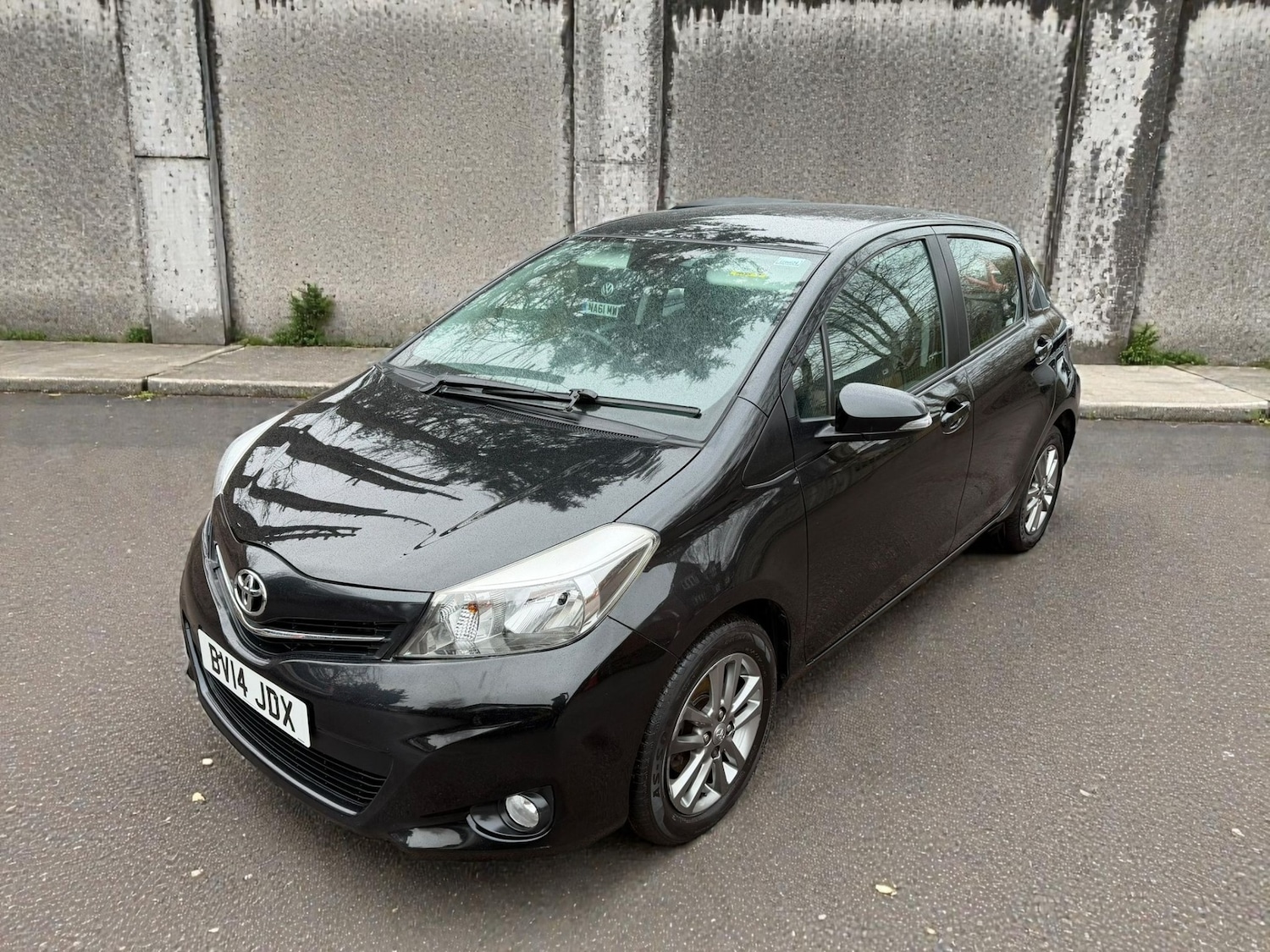 Used Toyota Yaris 2014 for sale - 77504346: Photo 2