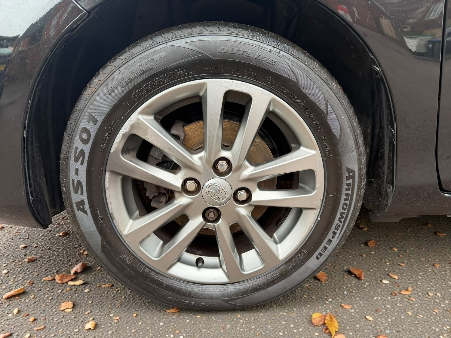 Used Toyota Yaris 2014 for sale - 77504346: Photo 28