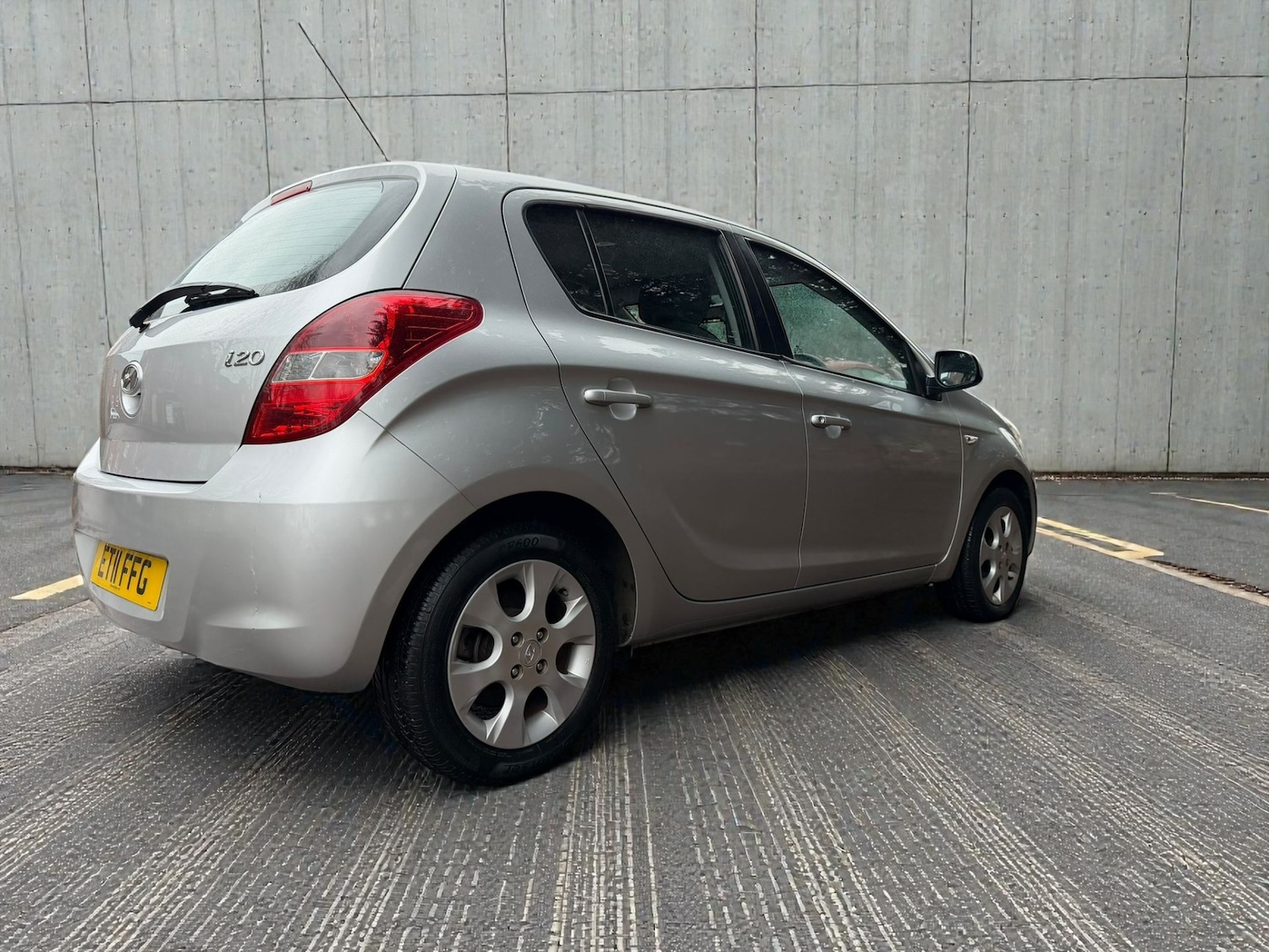 Used Hyundai i20 2011 for sale - 77351160: Photo 12