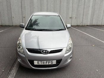 Used Hyundai i20 2011 for sale - 77351160: Photo