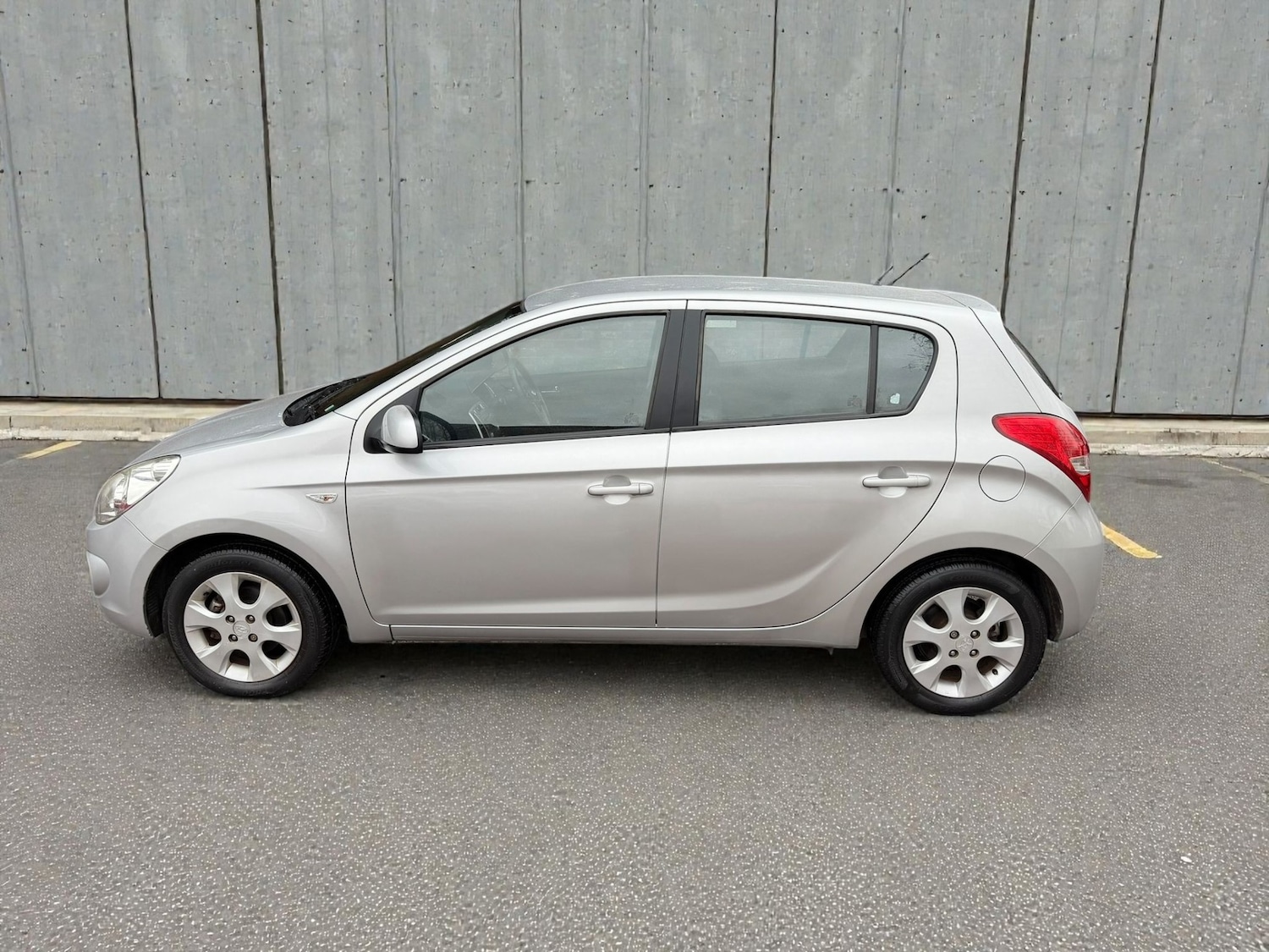 Used Hyundai i20 2011 for sale - 77351160: Photo 5